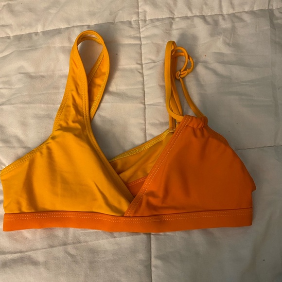 Bikini top - Picture 2 of 2